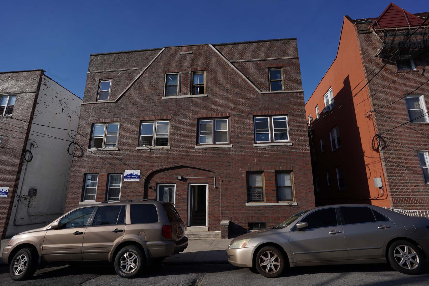 505254 Fairview Avenue NuRealty Advisors INC